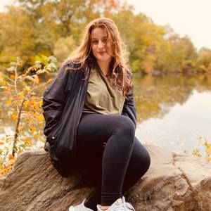 Meet your Posher, Maddie